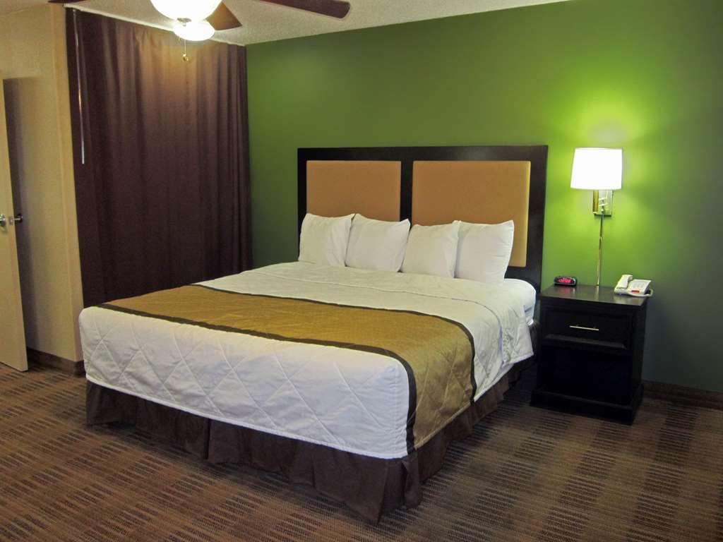 Extended Stay America Suites - Meadowlands - Rutherford Room photo